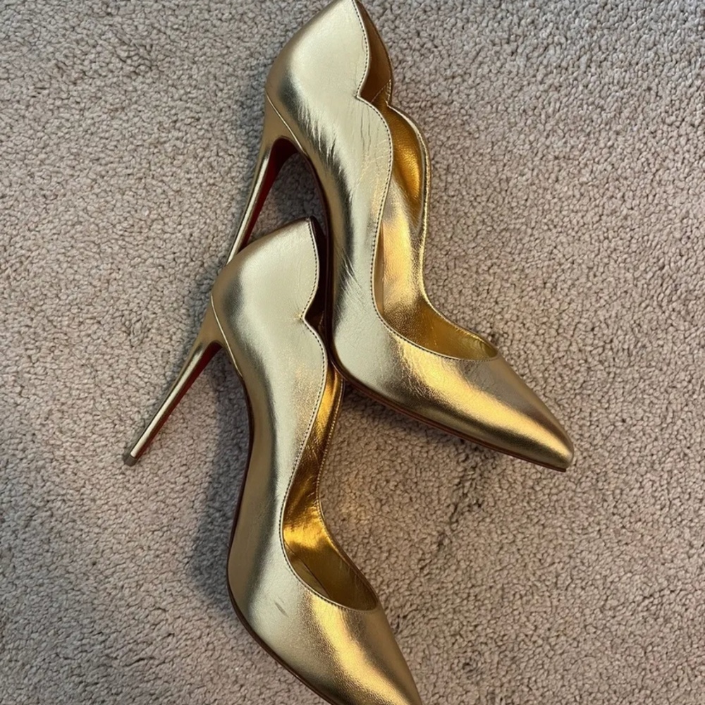 Hot Chick Golden Louboutins